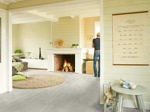 Ламинат Quick-Step Perspective PER 1235 Сосна белая затертая